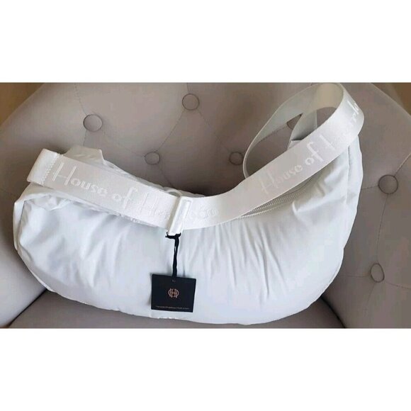 NWT HOUSE OF HARLOW 1960 WHITE NYLON CRESCENT ADJUSTABLE STRAP CROSSBODY BAG - Picture 3 of 7